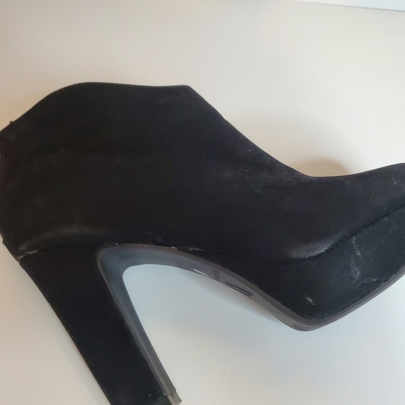 Worthington Black Faux-Suede Booties - Picture 7 of 7